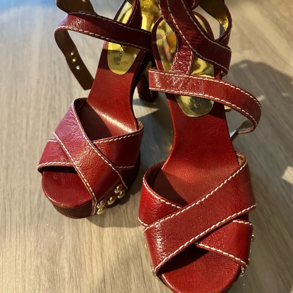 Marc Jacobs Red Strappy Heels - Picture 1 of 4